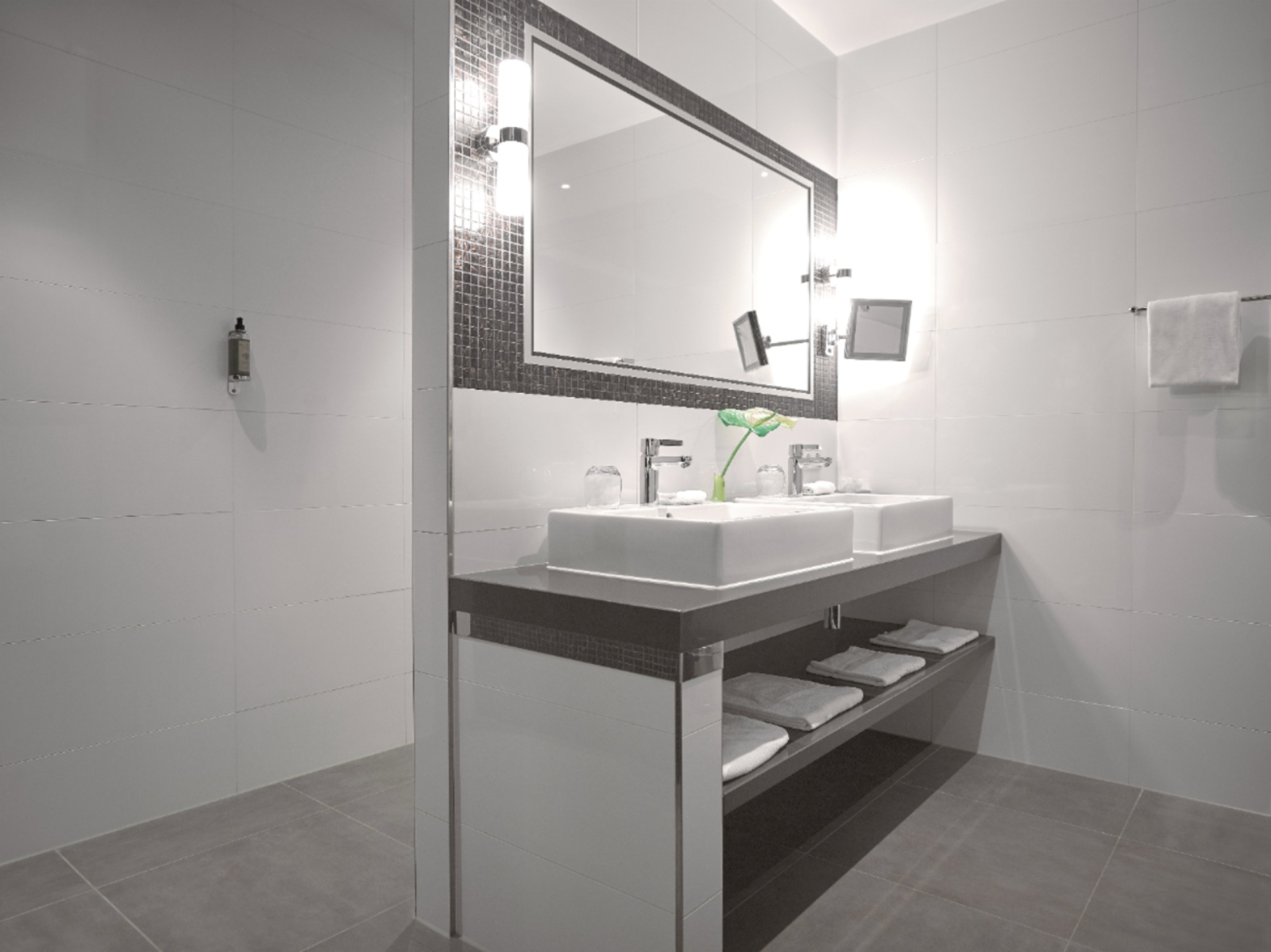 Thermen Bussloo hotel badkamer 1 500